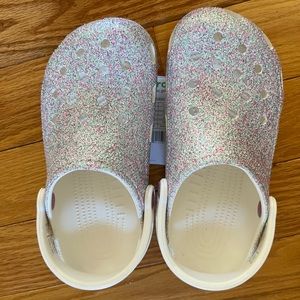 Classic glitter clog kids size 5